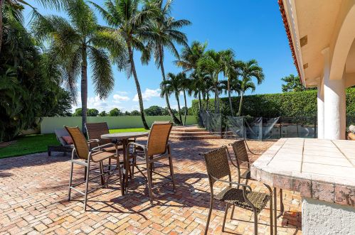 2400 Newbury Ct, West Palm Beach FL  33414-7736 exterior