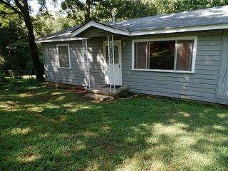 1117 Sycamore St, Mountainburg, AR 72946-2824