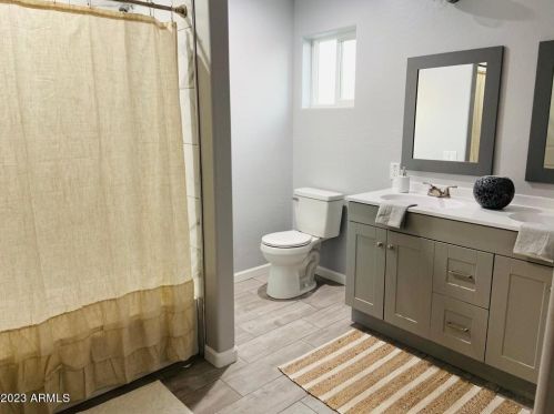 953 Cocopah St, Phoenix AZ  85007-4118 exterior