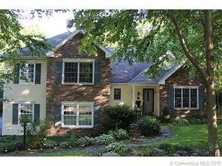 21 Whippoorwill Ln, Bristol, CT 06010-8955