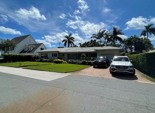 206 Russlyn Dr, West Palm Beach, FL 33405-3352