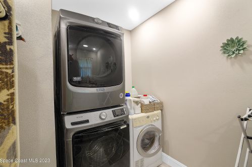 3605 Indian Riv Dr, Cocoa FL 32926-8704 exterior