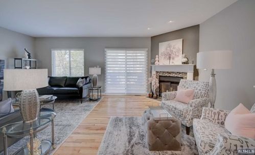21 Mount Vernon Sq, Verona, NJ 07044-2924