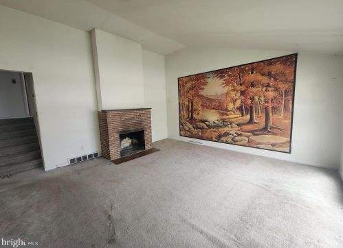 3428 Haddonfield Rd, Camden, NJ 08109-3806