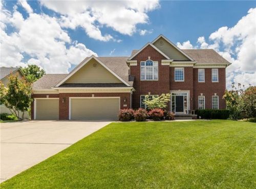 3520 129th St, Des Moines, IA 50323-2155