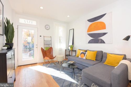 1372 C St, Washington, DC 20002-6468