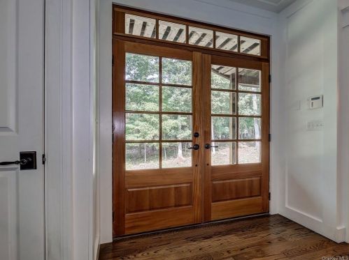 27 Stonehenge Rd, Warwick NY  10990-2354 exterior