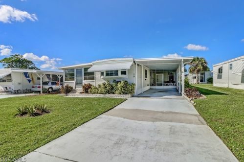 19 San Remo Cir, Naples, FL 34112-9116