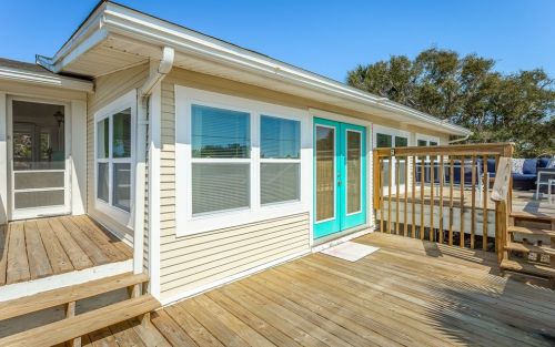 441 Gulf Beach Dr, Saint George Island FL  32328-2811 exterior