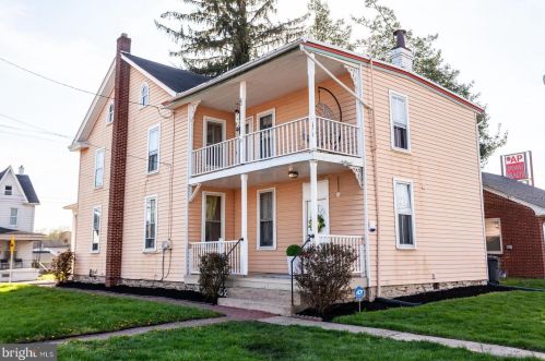 296 2nd St, Highspire PA  17034-1555 exterior