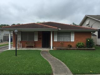178 Oakland Ave, New Orleans, LA 70123-4912