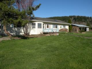 166 Camp One Rd, Raymond, WA 98577-9379