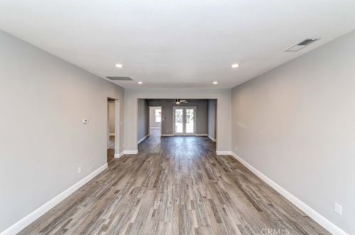 4567 120th St, Hawthorne CA  90250-2965 exterior