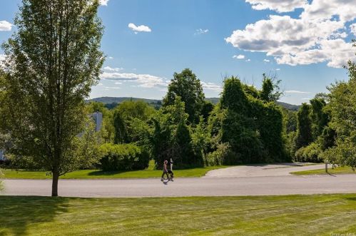118 Gabriels Path, Poughquag NY  12570-5147 exterior