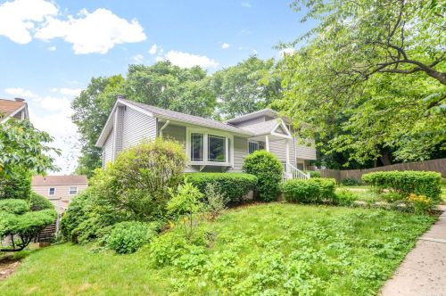 11244 Park Ln, Jamaica, NY 11418-1358