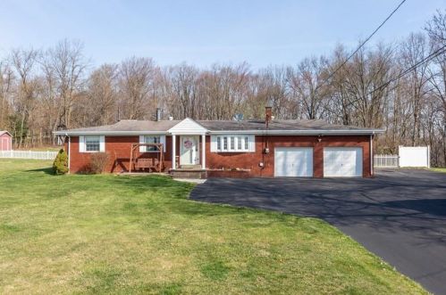 146 Hanover Kendall Rd, Clinton, PA 15026-1402