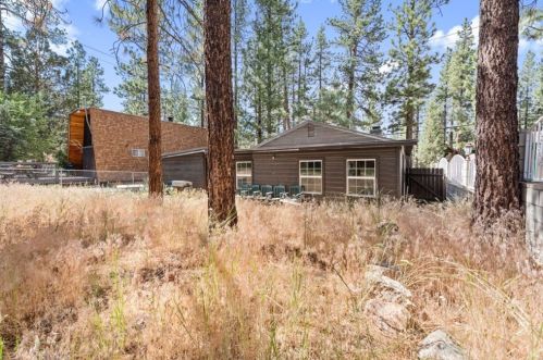 340 Sherwood Blvd, Big Bear City CA  92314 exterior