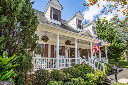 820 Moncure St, Fredericksburg, VA 22401-5417