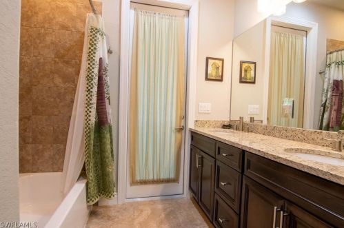 3754 6th Ave, Cape Coral FL  33904-5203 exterior