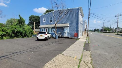 53 Quassaick Ave, Newburgh, NY 12553-6713