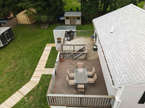 39 Essex Dr, Raymond NH  03077-2609 exterior