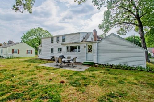 315 Winton St, Springfield MA  01118-1257 exterior