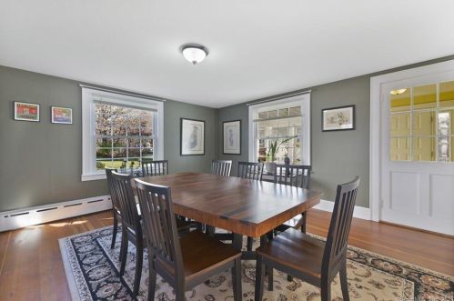 22 Tunxis St, Farmington CT  06032-2814 exterior