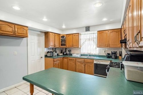 26 Mangold St, Paterson NJ exterior