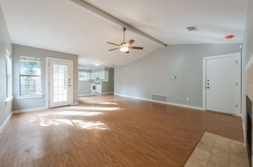 12811 Covington Trl, Austin TX  78727-7071 exterior