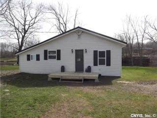 4394 Riverview Rd, Brewerton, NY 13029-8728