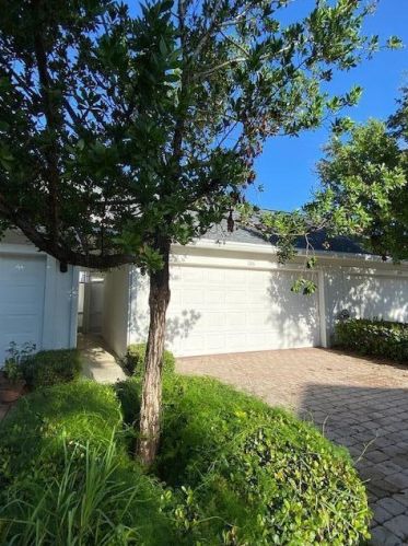186 Poinciana Dr, Jupiter FL  33458-2830 exterior