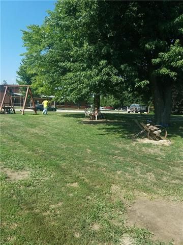 525 Jones St, Severance, KS 66087-5227