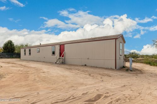 14820 Raindance Rd, Tucson, AZ 85736-1364