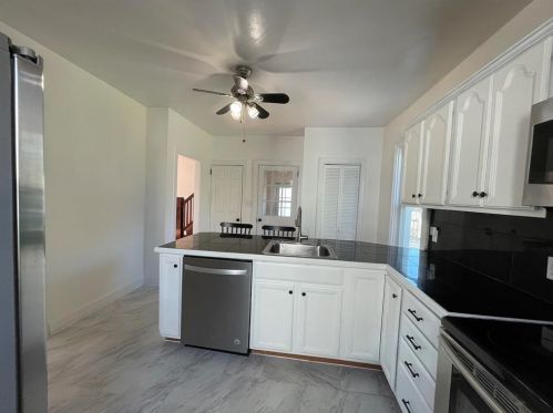 1130 Trexlertown Rd, Breinigsville PA  18031-1667 exterior