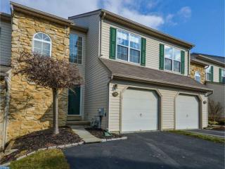 59 Hampton Ct, Norristown, PA 19403-1073