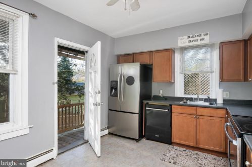 717 Beech St, Pottstown PA  19464-5719 exterior