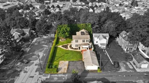 634 9th Ave, New Brighton, PA 15066-1521