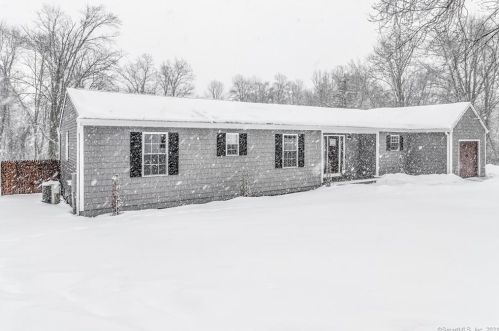 13 Brush Dr, Danbury, CT 06812-2616