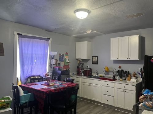1709 Beaver Rd, Ambridge, PA 15003-1924