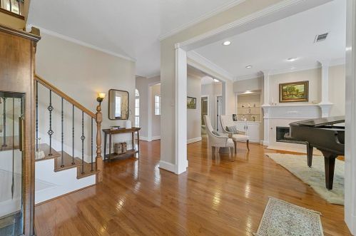 1811 Forest Meadow Ln, Richardson TX  75081-2166 exterior