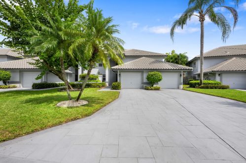 11546 Briarwood Cir, Boynton Beach, FL 33437-1903