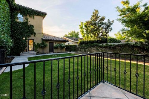 840 Fairway Dr, Bakersfield CA 93309-2416 exterior