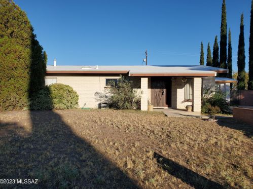 1028 Webb Dr, San Manuel, AZ 85631-1040