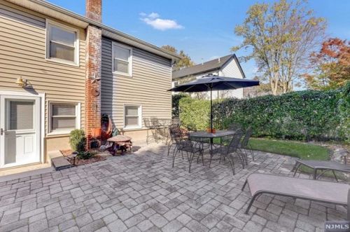 437 Northern Pkwy, Ridgewood NJ  07450-1720 exterior