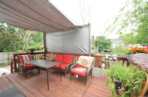 5 Maurice Ave, Crotonville NY  10562-5204 exterior