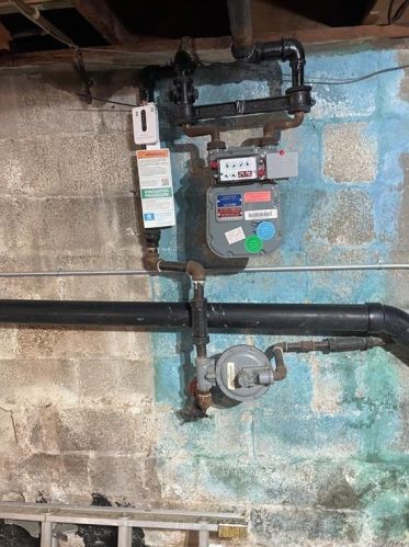 2562 Flint Ave, Bronx NY  10475-1004 exterior