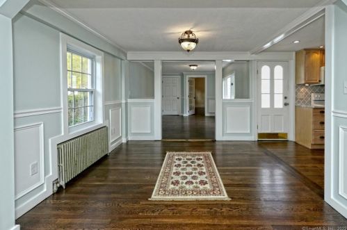 28 Church St, North Branford CT  06471-1417 exterior