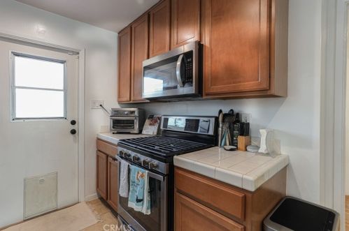 609 31st St, Long Beach CA  90806-1330 exterior