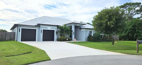 5420 Nassau Ct, Fort Pierce, FL 34983-5312