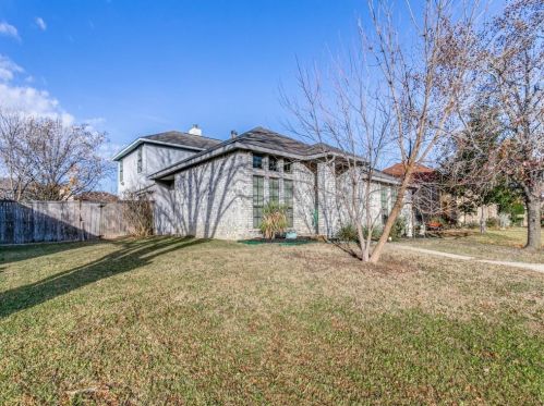 2078 Vista Dr, Lewisville, TX 75067-7485